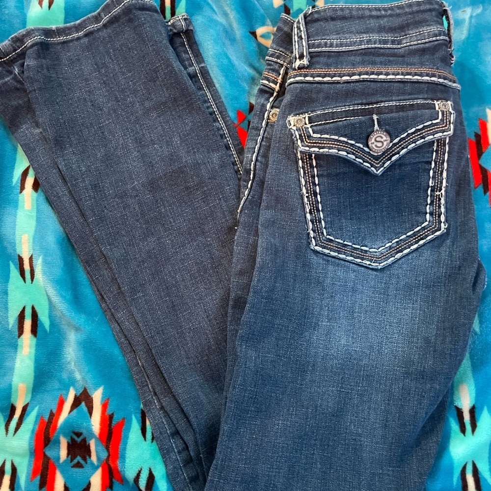 Low rise Bootcut Stetson jeans.